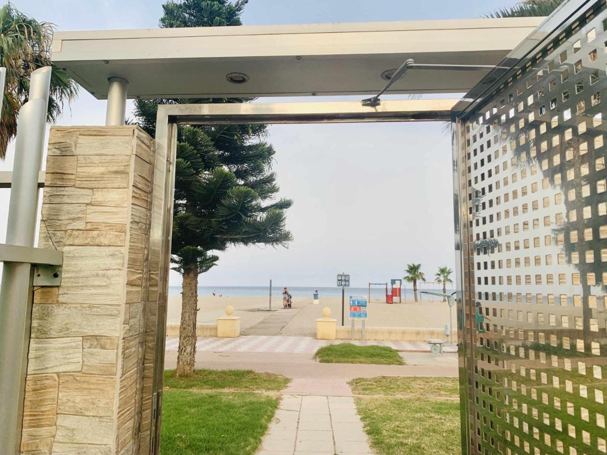 דירות רוקאוטס דה מר Casa Playa Roquetas מראה חיצוני תמונה